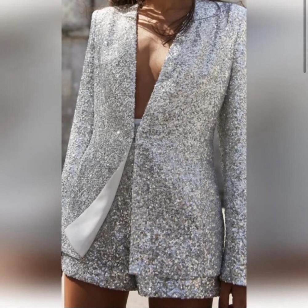 ❤️❤️❤️ ZARA’s  SEQUIN HIGH WAISTED SHORTS COLLECTION ❤️❤️❤️ - Picture 3 of 5